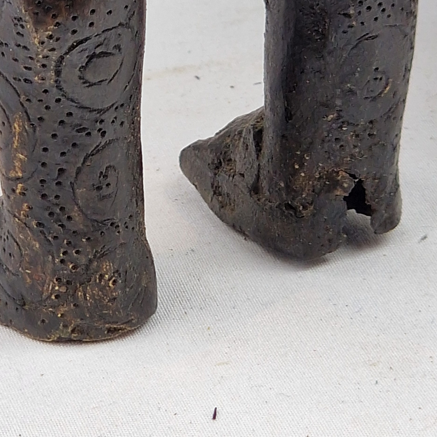 Benin Bronze Cat Pair replica